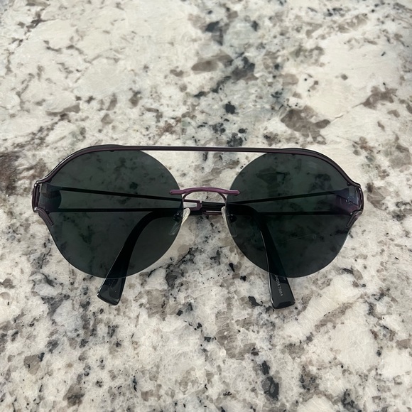 Versace Sunglasses - Picture 2 of 5